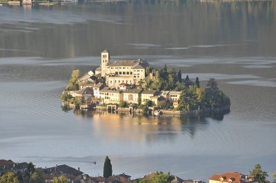 Isola_San_Giulio-Orta_Lake